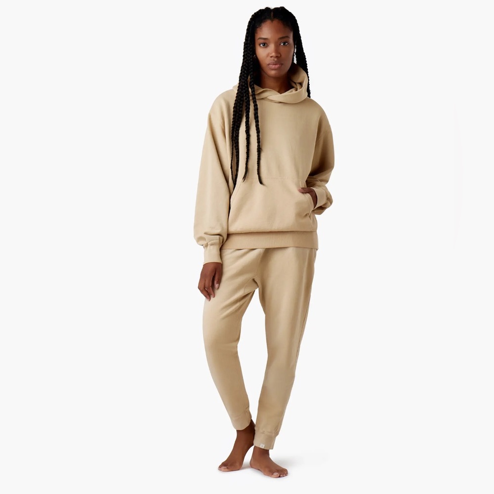 TKEES latte hoodie + jogger set
